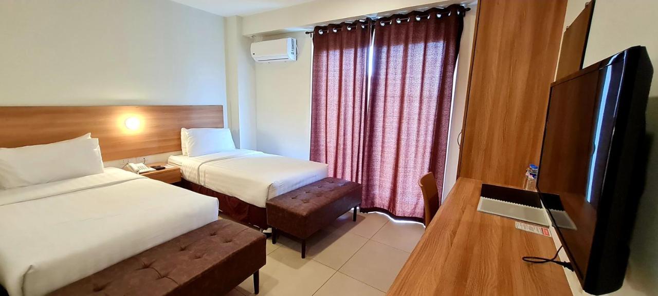 Mango Suites Тугегарао Экстерьер фото