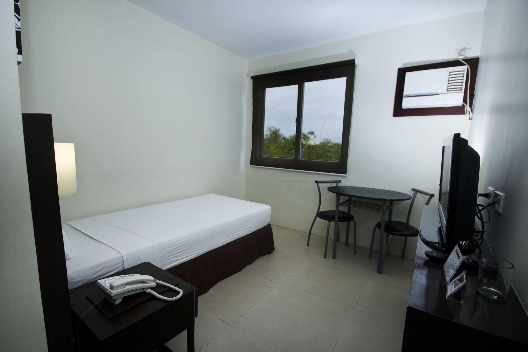 Mango Suites Тугегарао Экстерьер фото