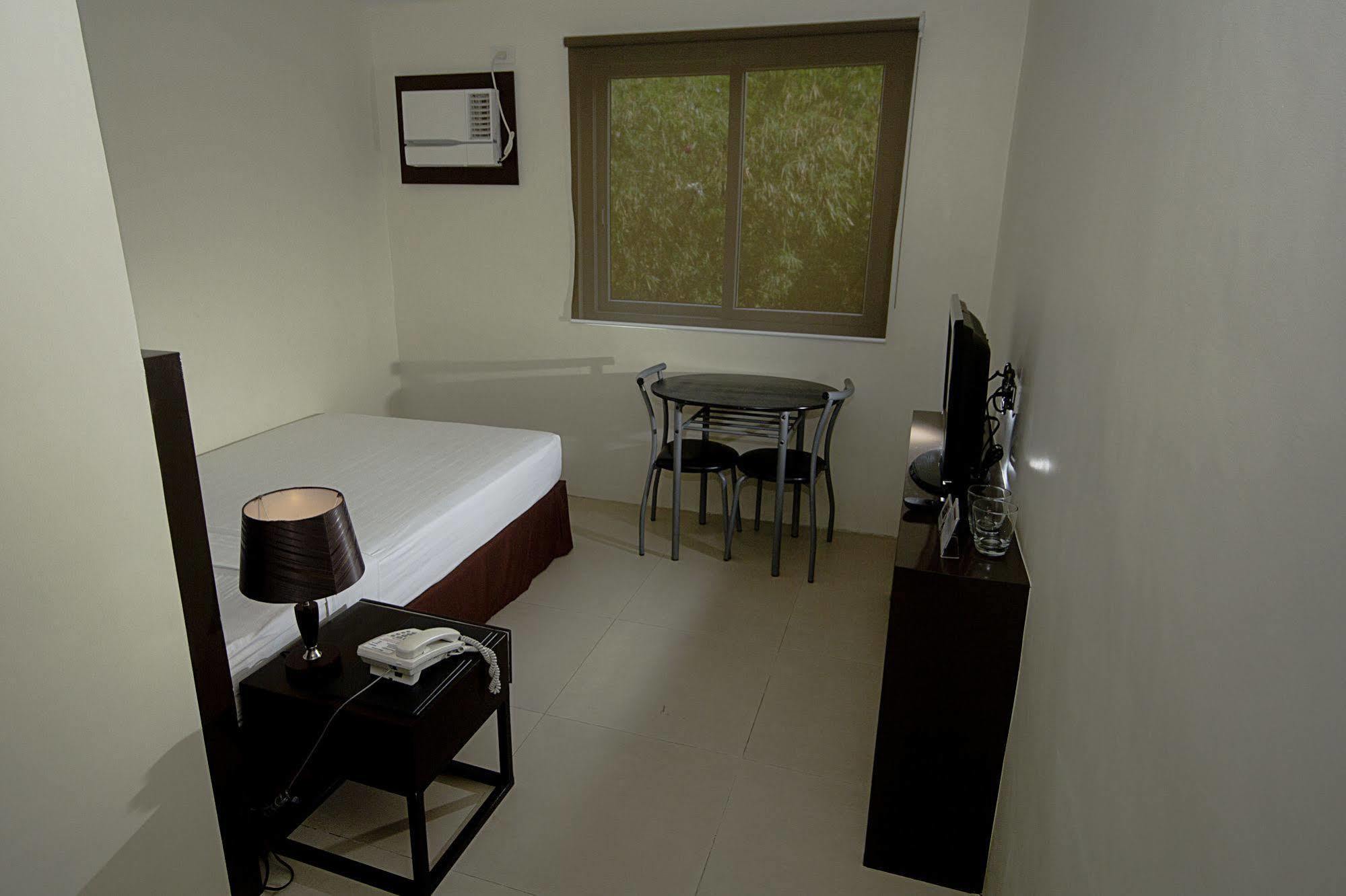 Mango Suites Тугегарао Экстерьер фото